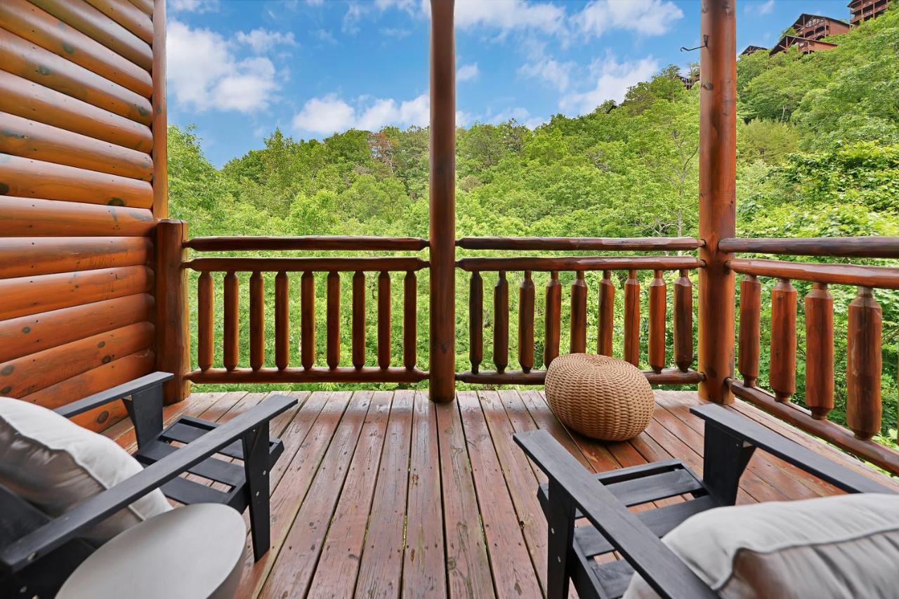فيلا سيفيرفيلفي Gorgeous Large Mountain View Cabin W Hot Tub, Free Wifi, Games المظهر الخارجي الصورة